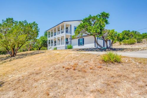 1805 Spring Valley Dr, Mount Sharp TX  78620-4096 exterior