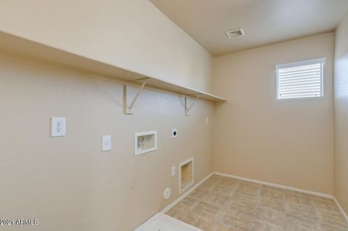 827 Anastasia St, San Tan Valley AZ  85140-5792 exterior