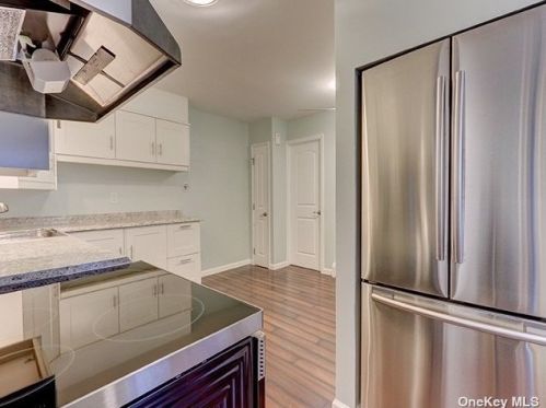 2534 Sawmill Rd, North Bellmore NY  11710-2322 exterior