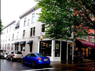 8 Phila St, Saratoga Springs NY  12866-3105 exterior