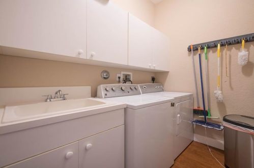 19241 30th St, Hollywood FL 33027-5303 exterior