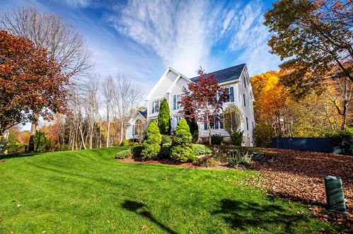 1 Wesley Ln, Salem, NH 03079-6807