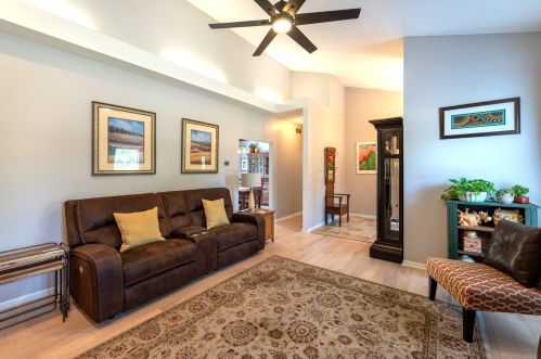 1440 Choctaw Dr, London OH  43140-8728 exterior