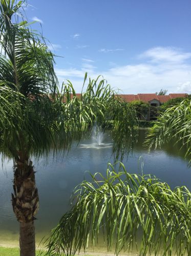 520 Villa Cir, Boynton Beach FL  33435-8912 exterior