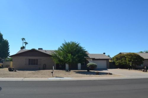 5735 Evergreen Rd, Glendale, AZ 85302-5928
