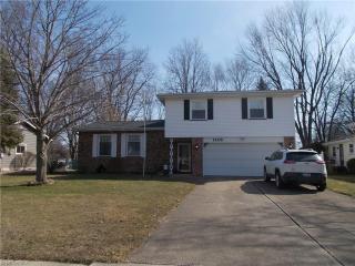 1408 Lyndon Ave, Ashtabula, OH 44004-2712