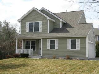 28 Donna St, Nashua NH  03060-3660 exterior