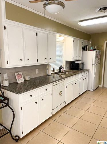 208 Taos Dr, Victoria TX 77904-3767 exterior