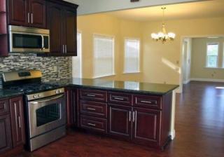 873 Apgar St, Oakland CA  94608-3818 exterior