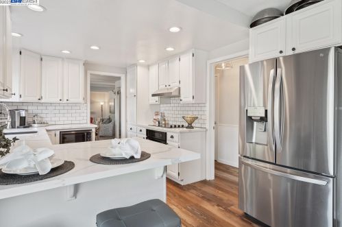 7793 Peppertree Rd, Pleasanton CA  94568-1348 exterior