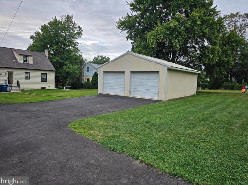 505 Lansdale Ave, Lansdale PA 19446-1622 exterior