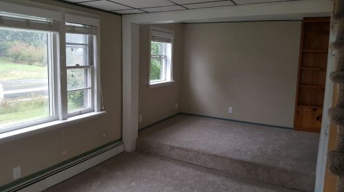 18 Brk St, Derry NH  03038-2603 exterior