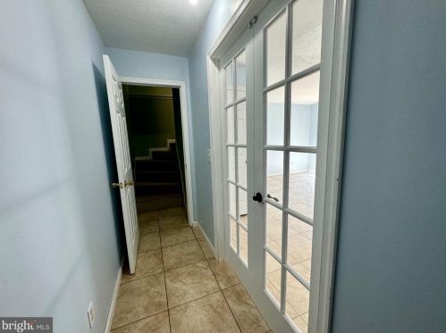 861 Northfield Ct, Harrisonburg VA  22802-4828 exterior