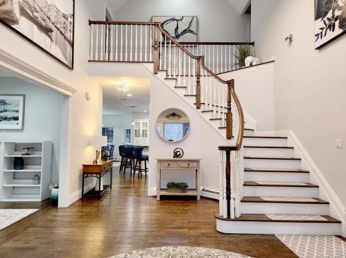 25 Juniper Ter, Tuxedo Park NY  10987-4770 exterior
