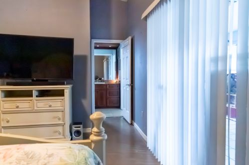 1860 Primrose Ln, West Palm Beach FL  33414-8673 exterior