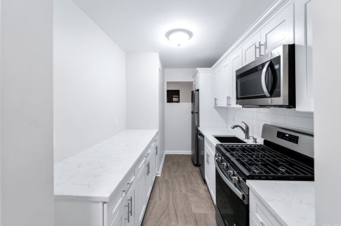 88-25 155th Ave, Jamaica, NY