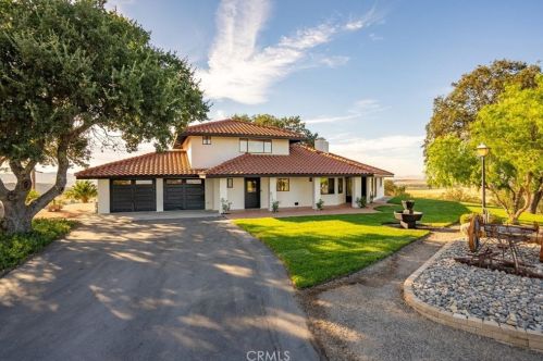 3310 Neal Spg Rd, Templeton CA  93465-9636 exterior