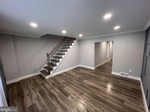 4950 19th St, Philadelphia PA  19112-0017 exterior