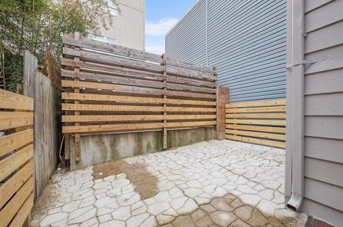 139 42nd St, Pittsburgh PA  15201-3136 exterior