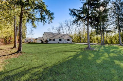 10216 Baehr Rd, Thiensville WI  53092-4610 exterior