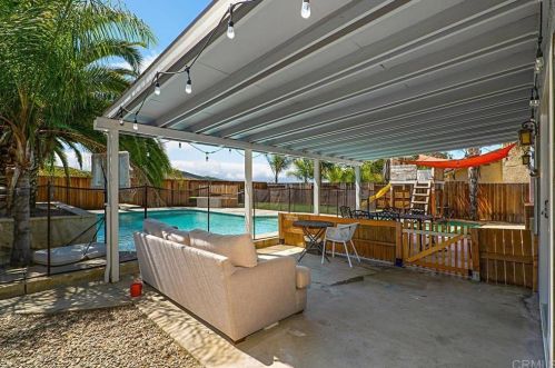 33690 Canyon Ranch Rd, Wildomar CA  92595-8491 exterior