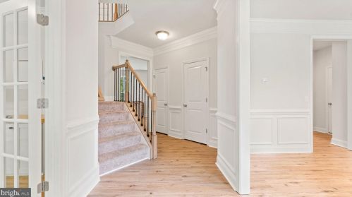 1077 Mountain View Rd, Fredericksburg VA  22406-4429 exterior