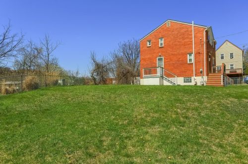 2014 Woodward Ave, Pittsburgh, PA 15226-1338