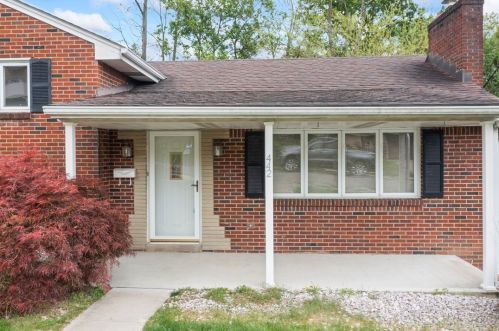 442 Canyon Dr, Canonsburg, PA 15317-3834