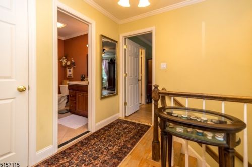 6 Cheryle Way, Annandale NJ  08801-3416 exterior