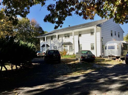 105 Church Rd, Great River, NY 11739-3002