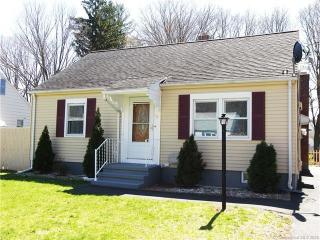 74 Valley Rd, New Haven, CT 06524-3410