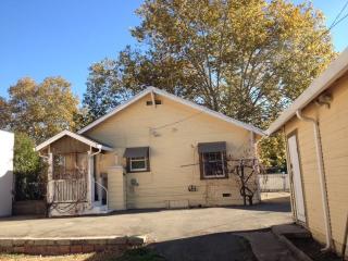 2917 Del Paso Blvd, Sacramento CA  95815-1422 exterior