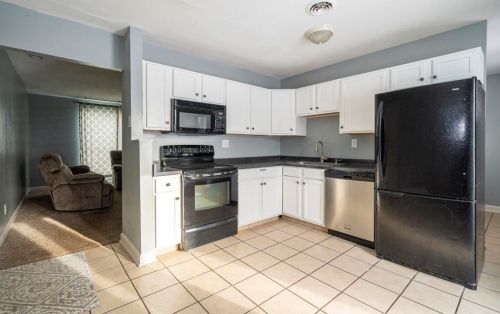 652 Nevada Dr, Xenia OH 45385-4649 exterior