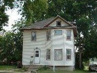 111 Linwood Ave, Waterloo, IA 50702-2326
