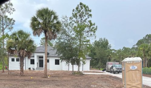 1720 21st St, Naples, FL 34117-4617