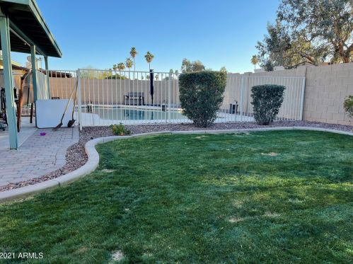 760 Meadows Dr, Chandler AZ 85224-8662 exterior