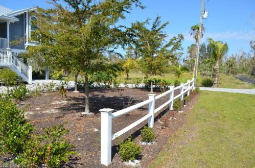 8563 Juneau Ct, Saint James City FL  33956-0032 exterior