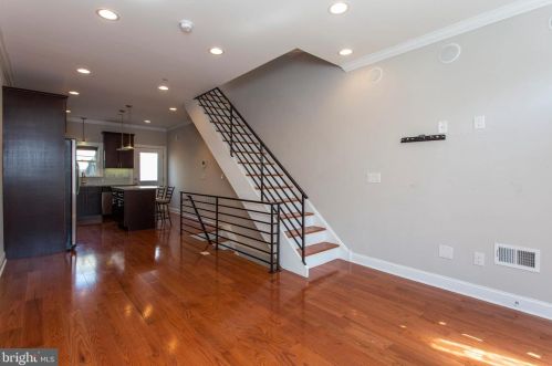 631 Dudley St, Philadelphia PA  19148-2403 exterior