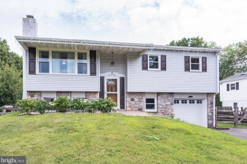 740 Rivendell Ln, Pottstown PA  19464-2729 exterior