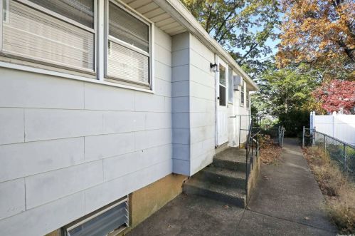 1416 Clay St, Floral Park NY  11003-1013 exterior