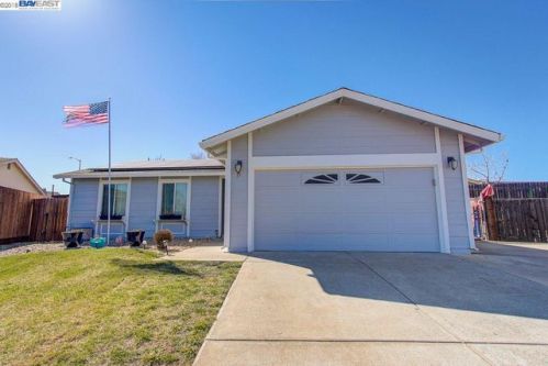 15 Narducci Ct, Oakley, CA 94561-2304