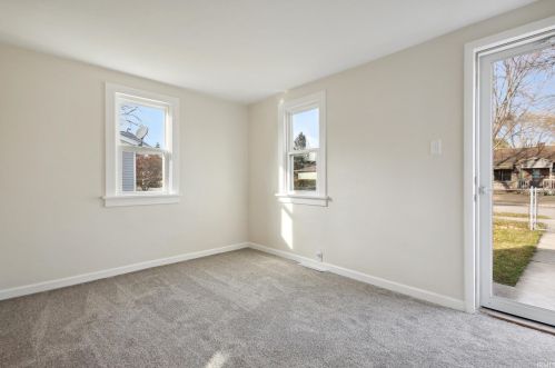 311 La Salle Ave, Mishawaka IN  46545-6224 exterior