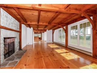 73 Bull Hill Rd, Woodstock CT  06281-2311 exterior