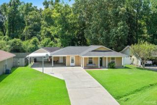 8732 Loch Fyne Ave, Baker, LA 70714-7039