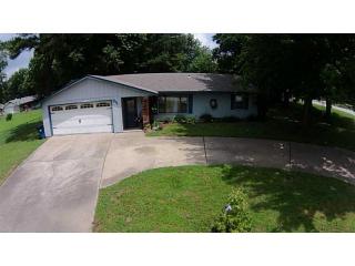 611 Royal Ln, Bentonville, AR 72712-6453