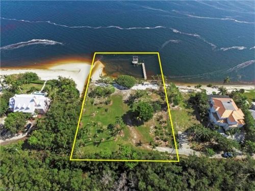 1036 Bayview Dr, Sanibel, FL 33957-3702