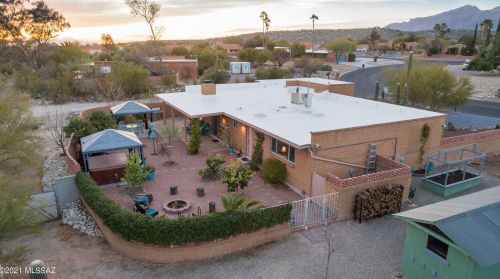 7552 Knollwood Cir, Tucson AZ 85750-2325 exterior