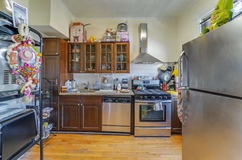 1415 11th St, North Bergen, NJ 07047-1813