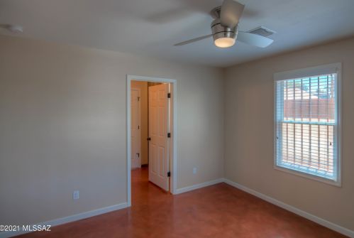 1040 Arizona Ave, Tucson AZ 85705-7712 exterior