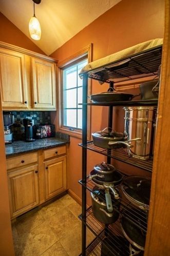 31 Jerome St, Berkley MA 02779-1121 exterior